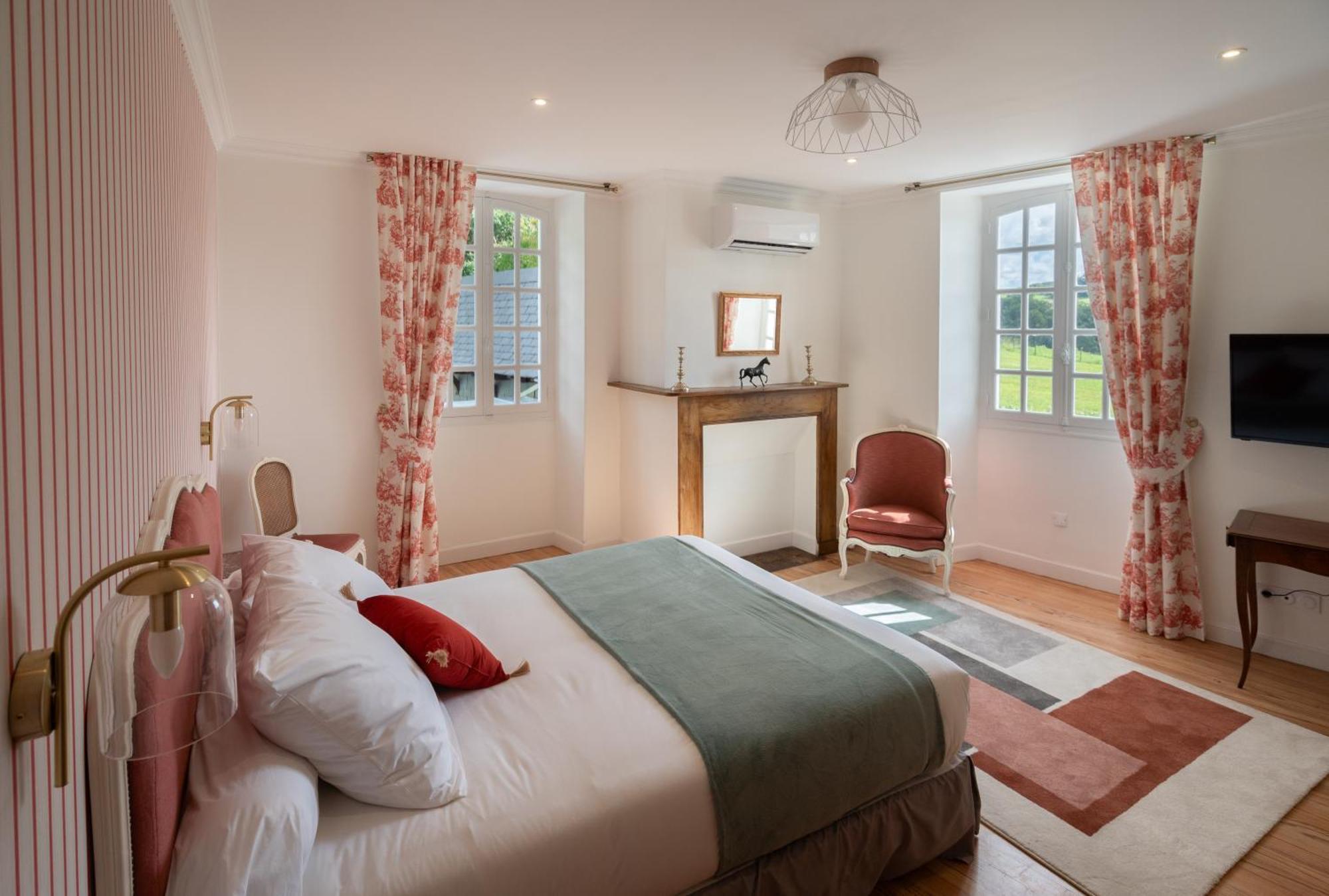 Le Relais Du Faget Hotel Oloron-Sainte-Marie Ngoại thất bức ảnh